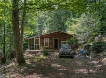 Charming Rustic Cabin Near Blue Ridge