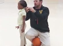 Coach goes viral online for this one act during kids’ basketball game