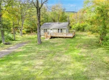 Charming Ranch-Style Retreat on 2.5 Acres