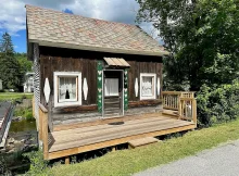 Rustic Riverfront Cabin in South Londonderry