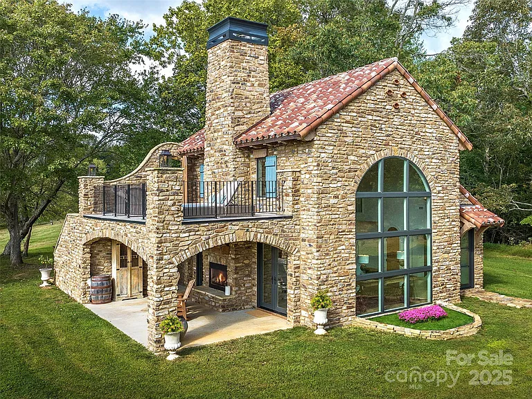 Tuscan-Inspired Luxury Estate on 62+ Acres
