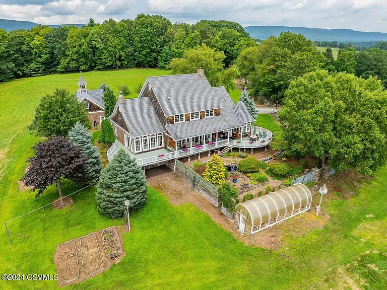 Hilltop Country Estate
