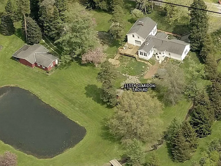 3-Bedroom Home on 33+ Acres