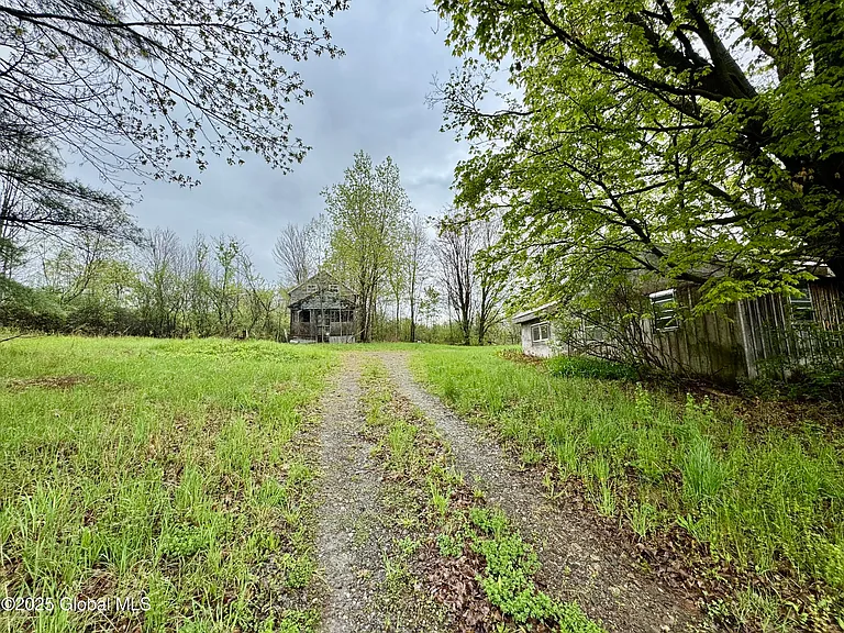 Prime 4.1-Acre Lot