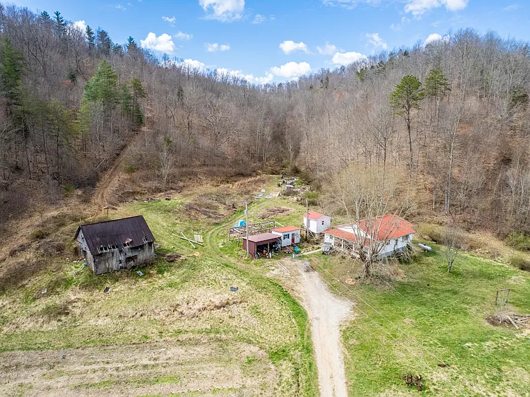 60-Acre Country Haven