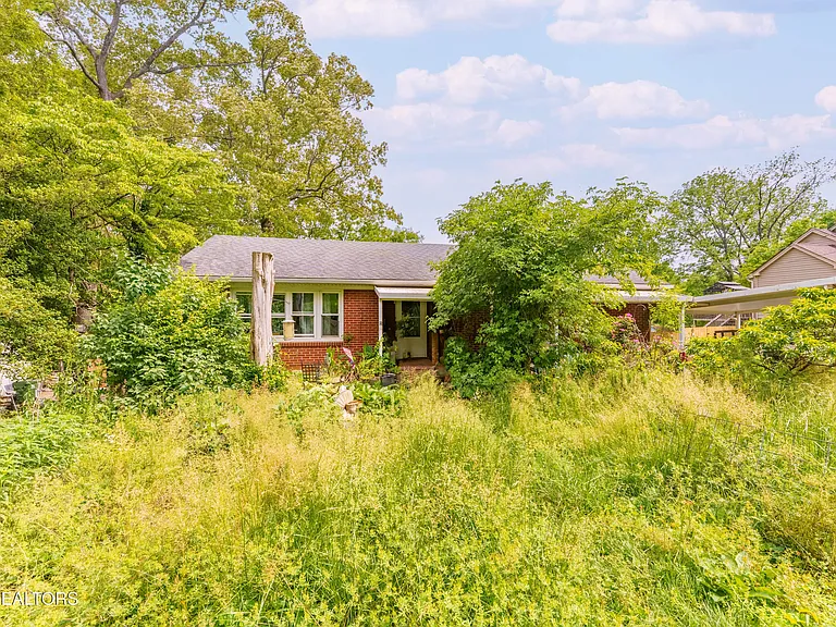 Charming Maryville Home