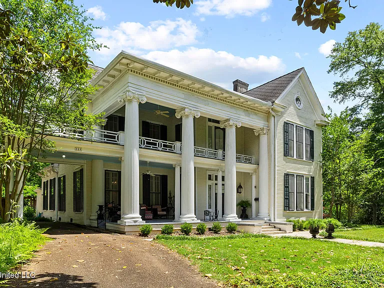 Historic “Oak Hill