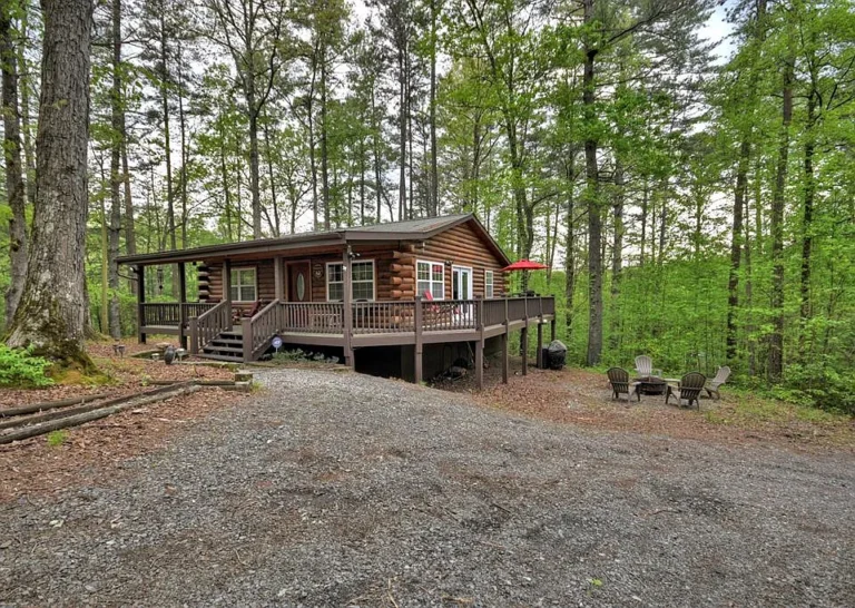 Charming Turn-Key Log Cabin with STR History – “Red Bird Cabin”