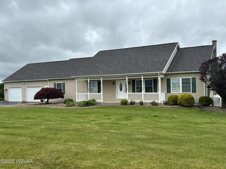 Charming 3-Bedroom Ranch with Stunning Views in Warrior Run School District
