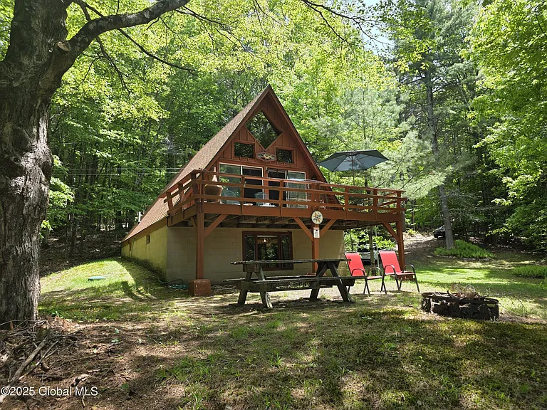 Adirondack A‑Frame