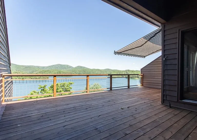 Lakeview Luxury Living at 500 Marina Rd E2 – Murphy, NC
