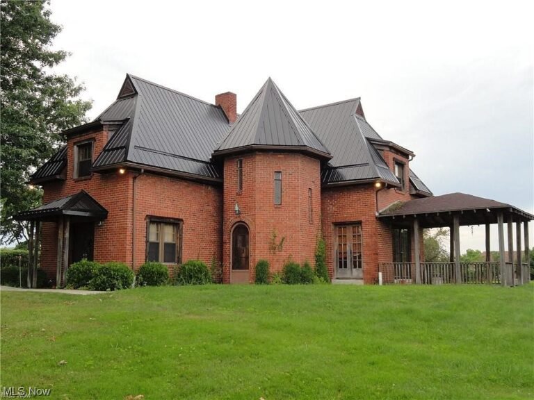 Back on the market! Circa 1929. Almost an acre in West Virginia