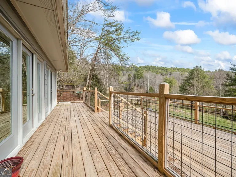 Tranquil Retreat in Chimney Flats – Spacious 3BR/2BA with Stunning Views and Cabin-Style Warmth