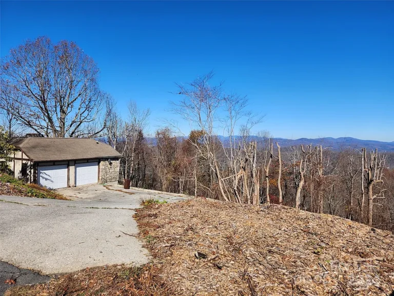 Mid-Century Gem in Upper Laurel Park – Bring Your Vision!