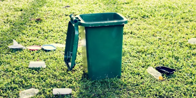 Every Day My Neighbor Would Deliberately Knock over My Trash Can Until One Day He Seriously Regretted It