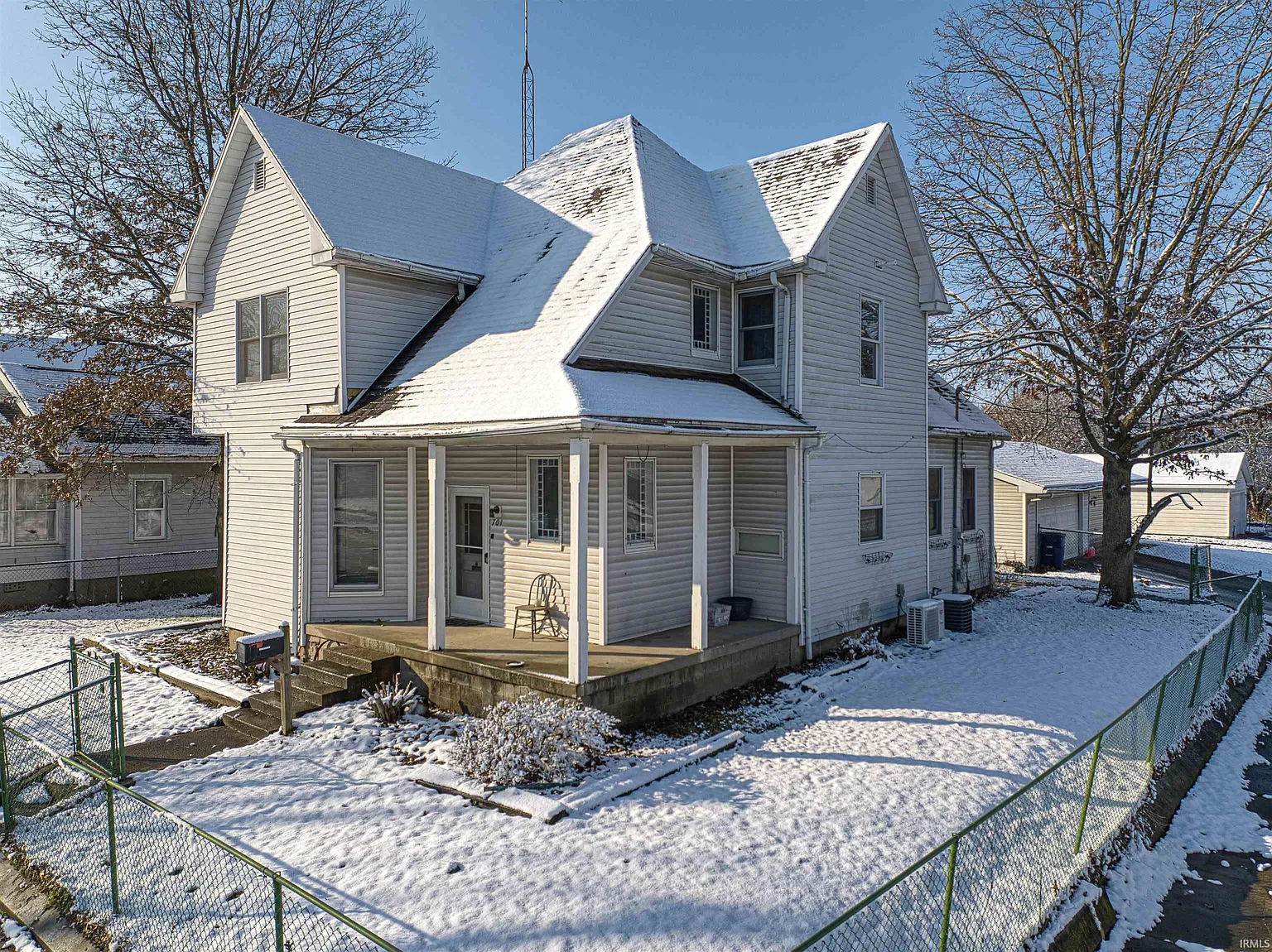 Comfort, Space, and Value: A Welcoming Home at 701 S Gibson Street, Princeton, Indiana