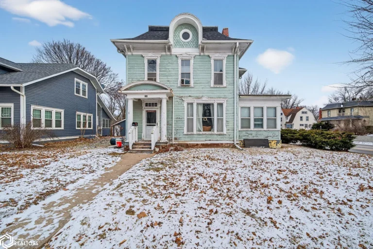 204 N 8th St, Oskaloosa, IA 52577 | Offered at $89,900