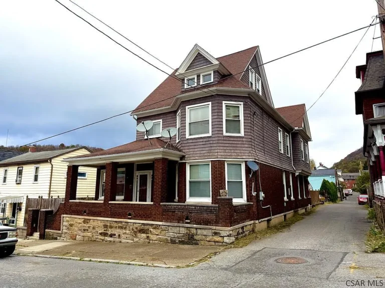Timeless Victorian Charm at 123 Singer St, Johnstown, PA – $129,500