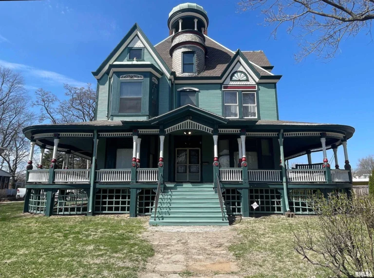 A Landmark Awaits Its Next Chapter: Inside 429 W High Street, Peoria – $165,000