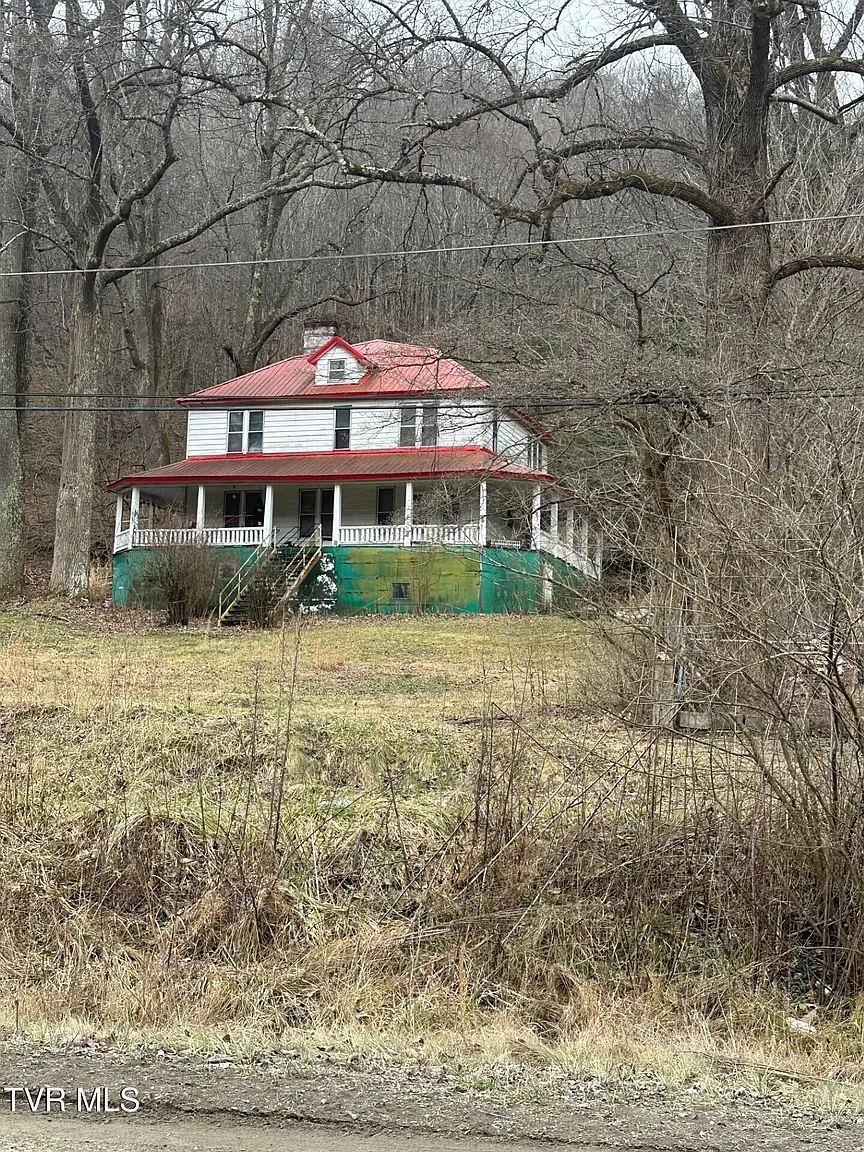 Offered at $52,000, 1472 Roda Rd in Appalachia