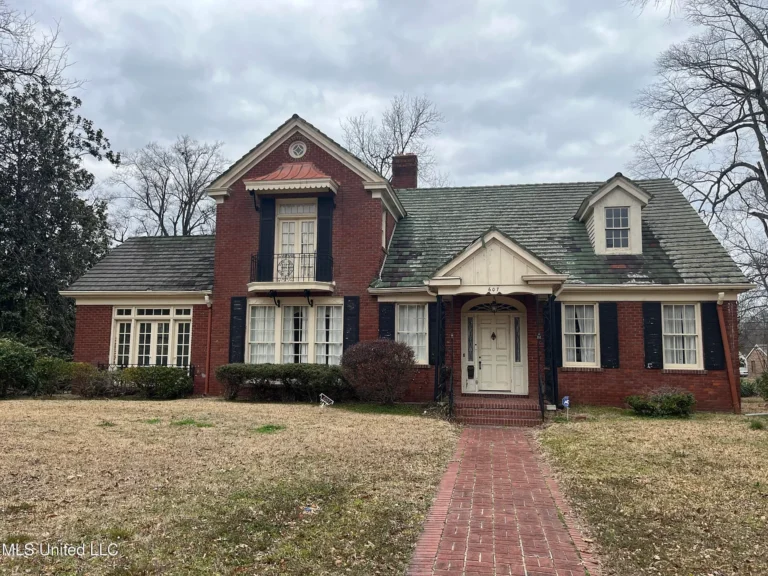 Timeless Elegance at 607 W 2nd St – A Tudor Revival Treasure in Clarksdale – $129,900