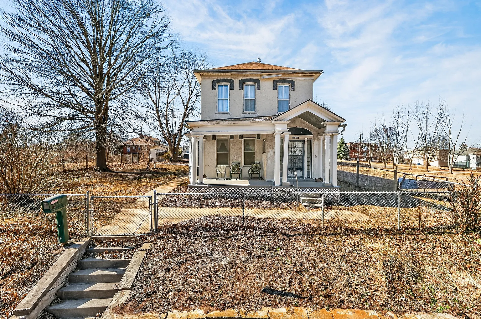 Investment Opportunity at 212 S 17th St, Saint Joseph, MO 64501 – Priced at $99,000