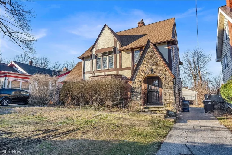 Investment Opportunity in Cleveland: A Spacious Colonial with Strong Rental Potential – $125,000