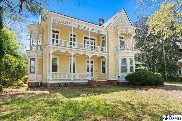 The E.T. West House – A Timeless Queen Anne Treasure in Darlington, South Carolina – $149,900