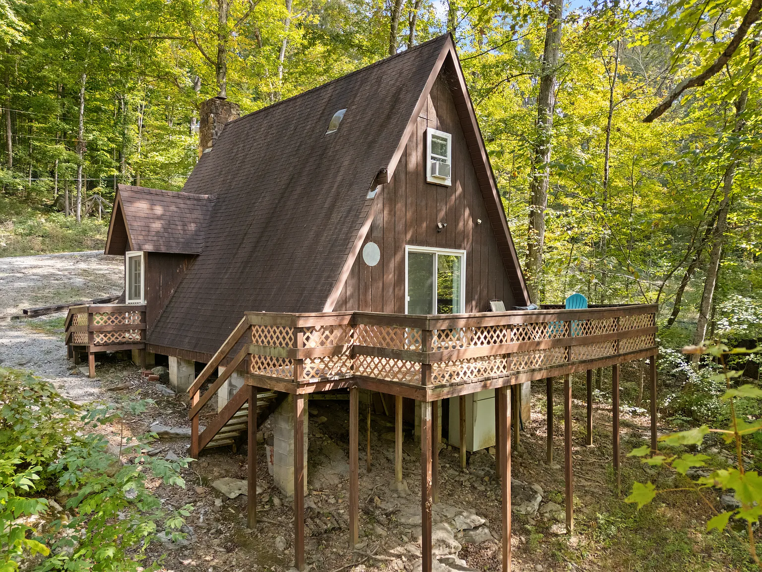 Lakefront Escape: A Charming A-Frame Cottage on Lake Cumberland for $134,900