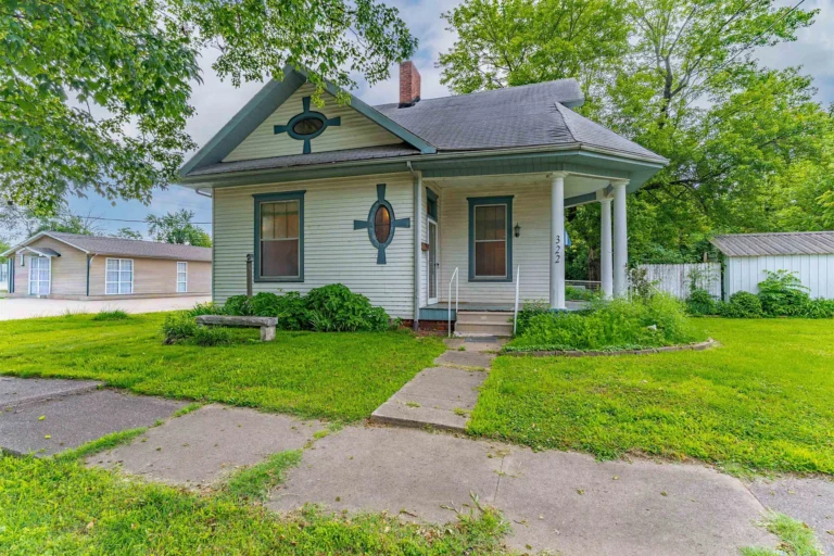 Charming Historic Home with Endless Potential in Uniontown, Kentucky – $89,500