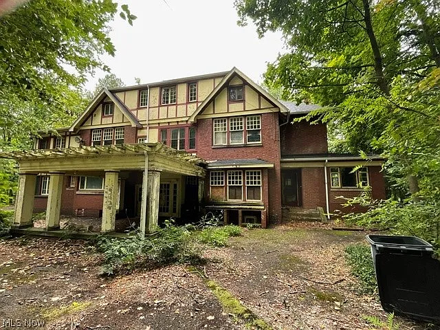 Restoring a Historic Akron Landmark: A Rare Opportunity to Bring Grandeur Back to Life