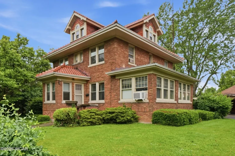 Spacious 4-Bedroom Historic Home in Lima, Ohio – Over 3,000 Sq Ft of Timeless Charm and Endless Potential – $179,900