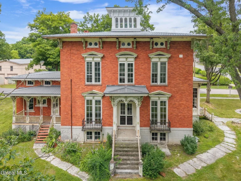 Historic 1860 Italianate Mansion in New York – $400,000