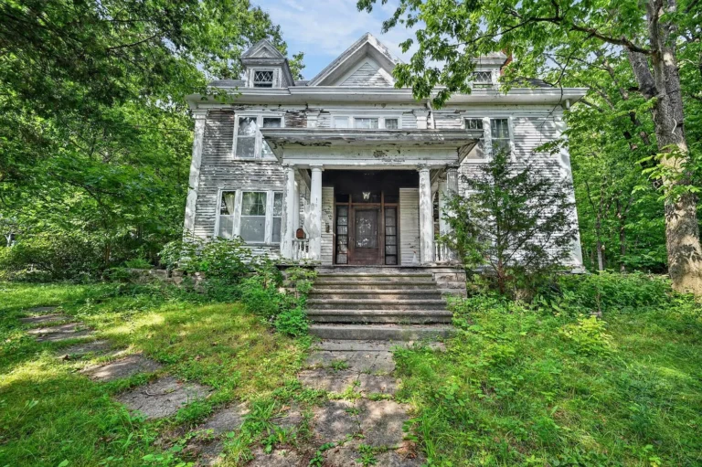 $99,900 Historic Aurora Home Offers 5 Bedrooms, Original Character, and Endless Restoration Potential