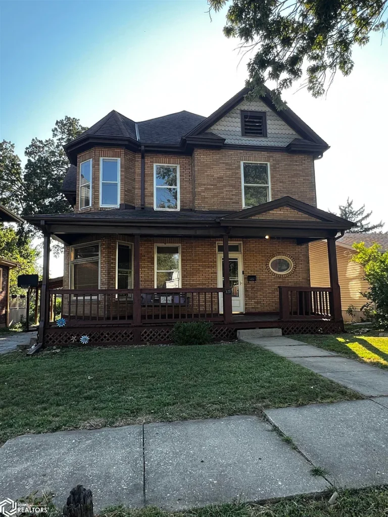 Spacious 5-Bedroom Brick Home in Keokuk Blends Historic Character With Modern Comfort- $98,500